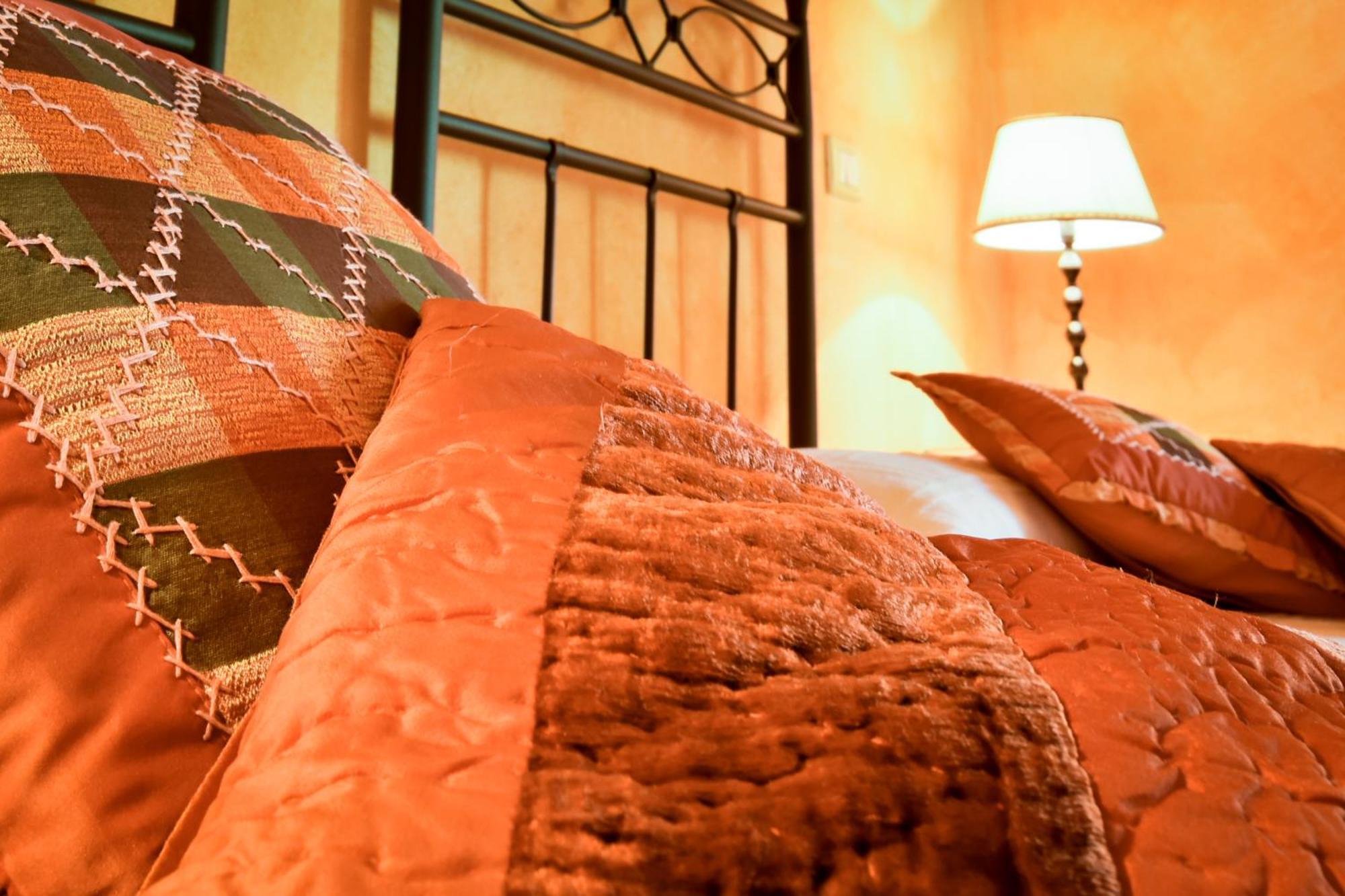 Il Borghetto Tuscan Holidays San Gimignano Room photo